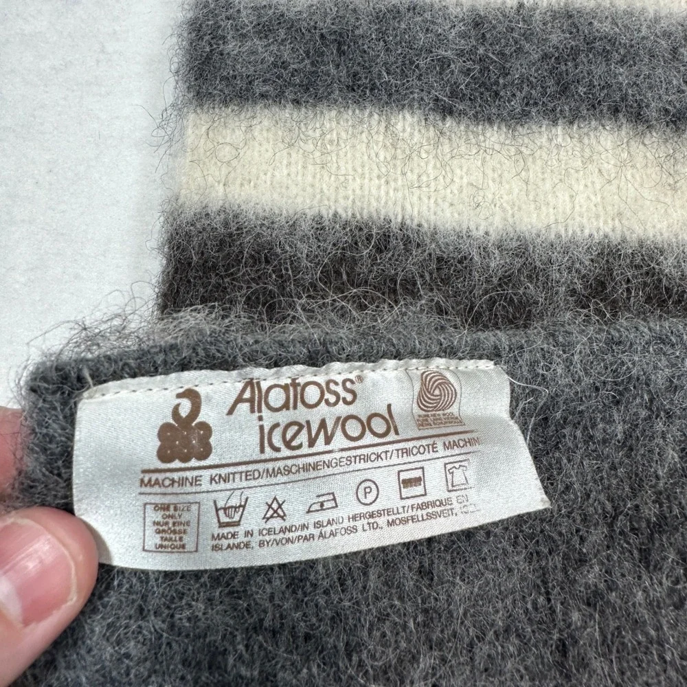 Vintage 80s Alafoss Icewool Scarf Gray Striped Pure Wool Made in Iceland Fuzzy
